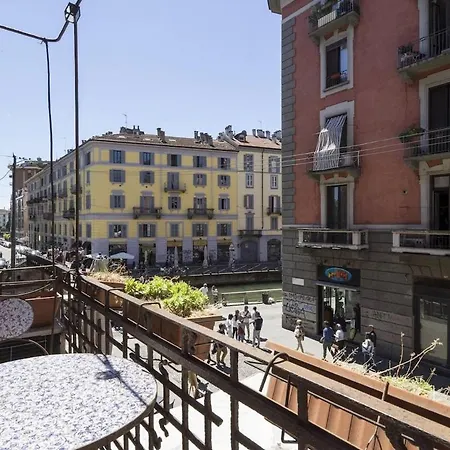 Navigli - B * Milano